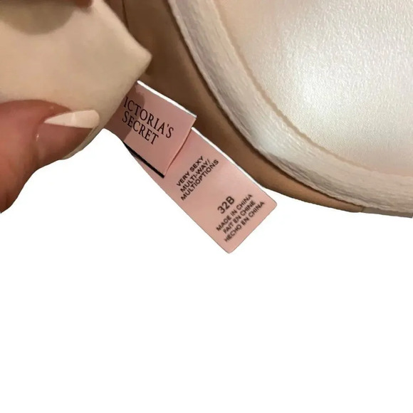 Set of 2 Victoria Secret Push up Bras Size 32B - Picture 3 of 3